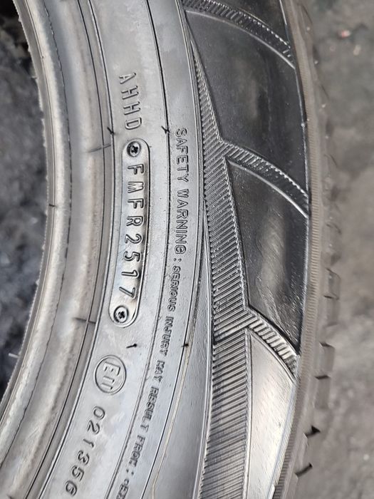 Anvelope iarna 225 60 18