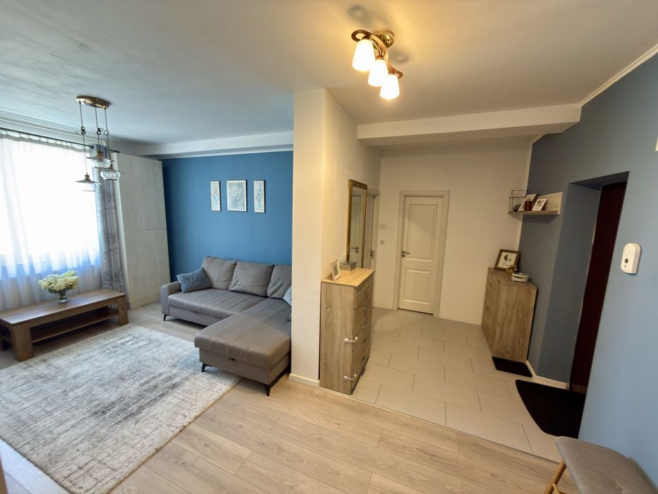 Vand apartament 3 camere, 61 MP, zona Han/OMW.