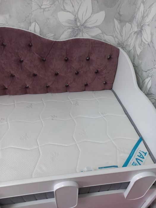 Продам подростковую кровать 160*80