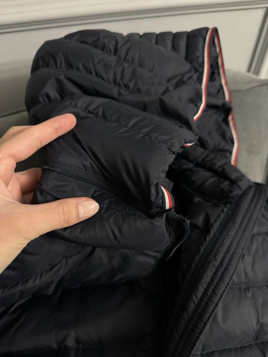 Tommy Hilfiger новая куртка