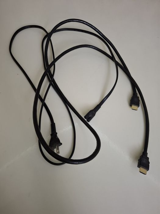 Продам PlayStation 4 slim или обменяю на PlayStation 4 fat