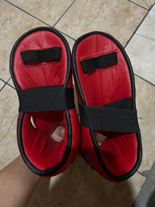 Галоши для кикбоксинга адидас новый