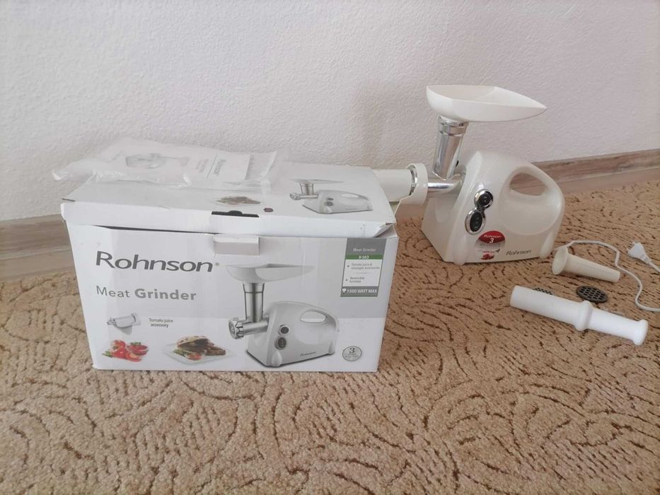 Мелачка за месо и домати (машина за мелене)