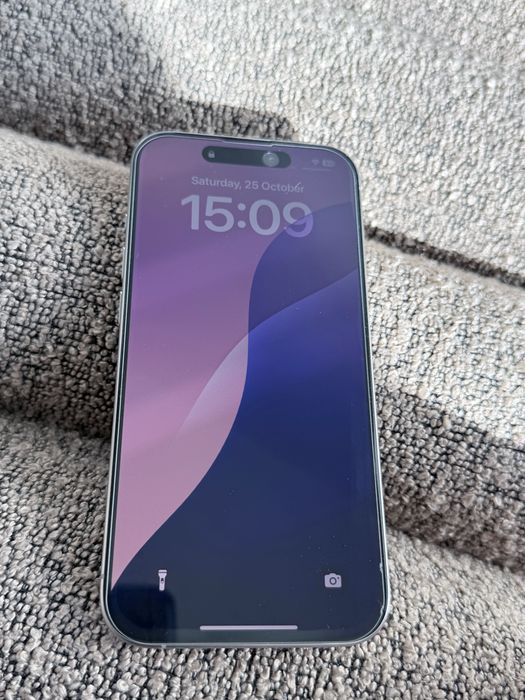 iPhone 15 Pro 256 GB в перфектно състояние