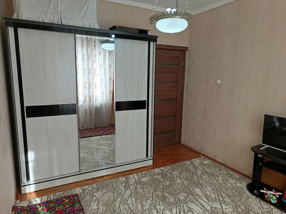 Массив 5 Куйлюк. 4-х комн. Удвоенный зал. Не торец. 92м².
Ориентир Баз