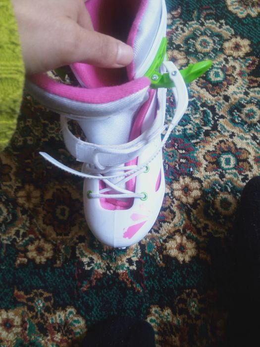 Коньки за 20000тыс тенге