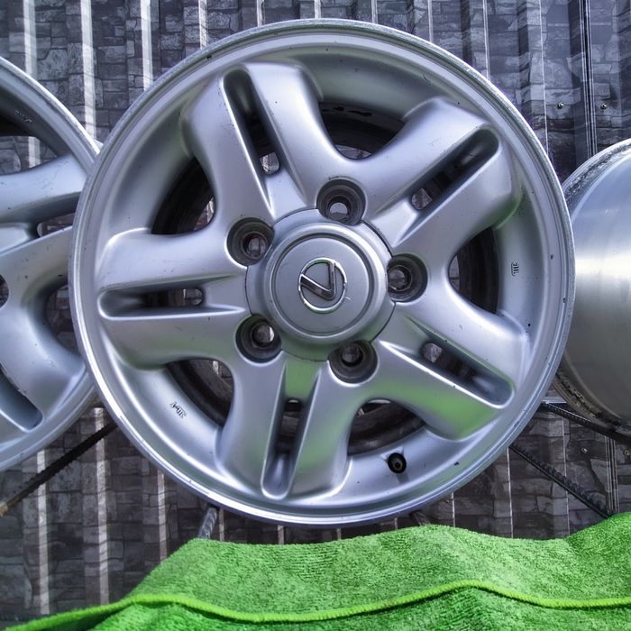 Продам оригинальные диски Тайота,  Лексус
