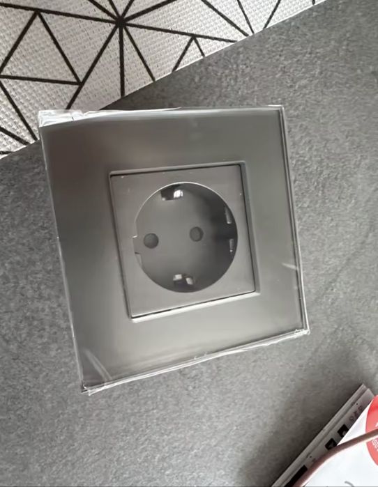 Кристални ключове, контакти