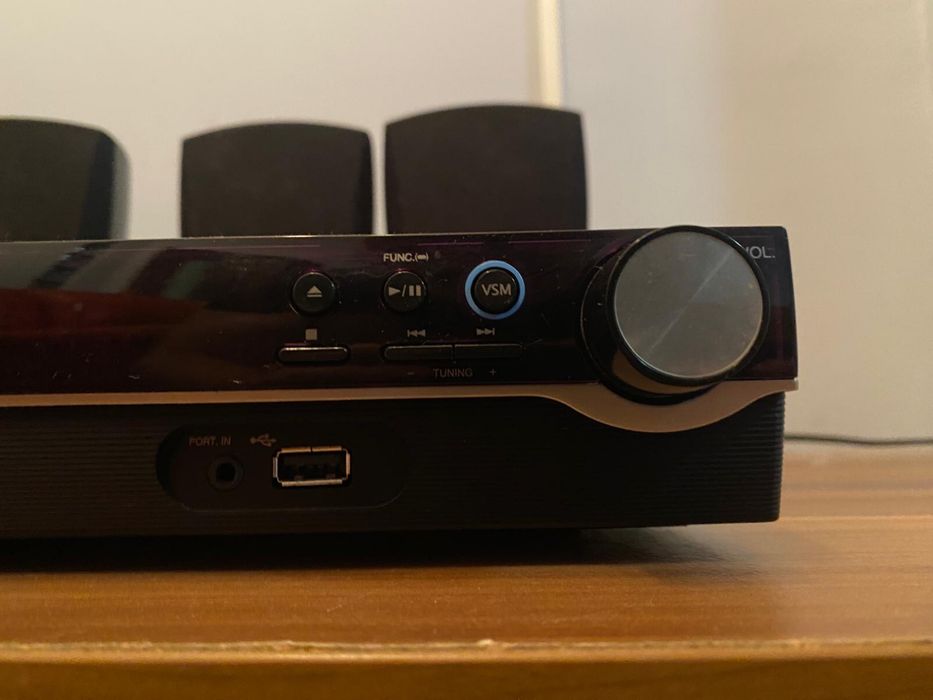Sistem audio Home Cinema LG HT303PD