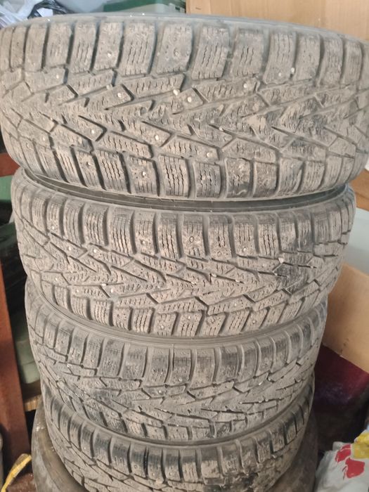 Продам зимние шины 185,65,14