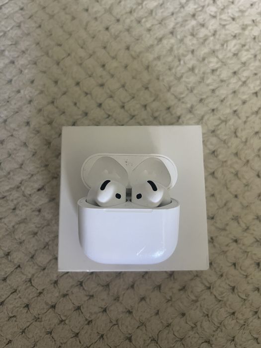Airpods 4 без ANC