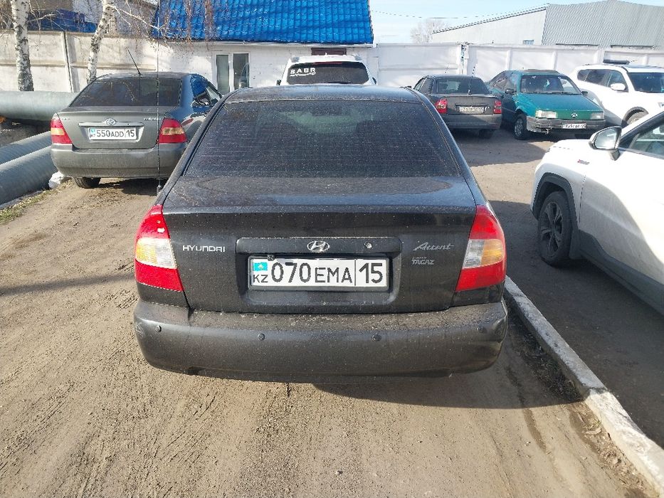 Автомобиль.  Хюндай акцент
