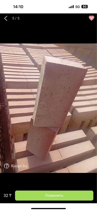 Красный жженый кирпич