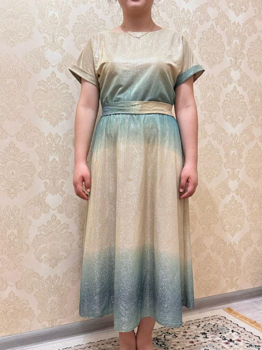 Продам платье на выпускное ща 10000