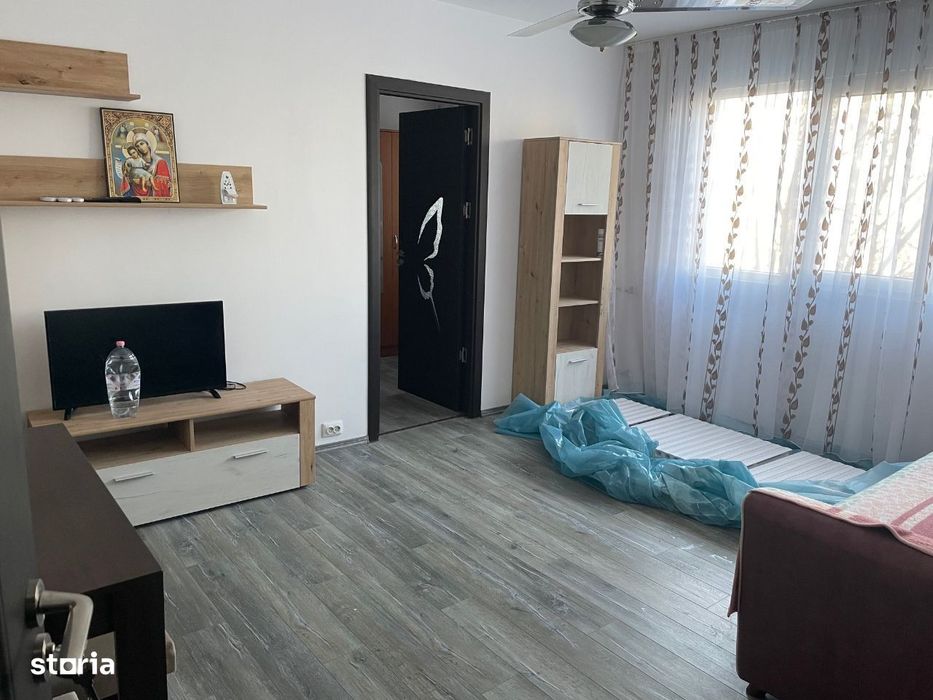 Vest(Cosminele),apart 3 cam de inchiriat