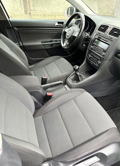 VOLKSWAGEN Golf 2011 — imagine 4