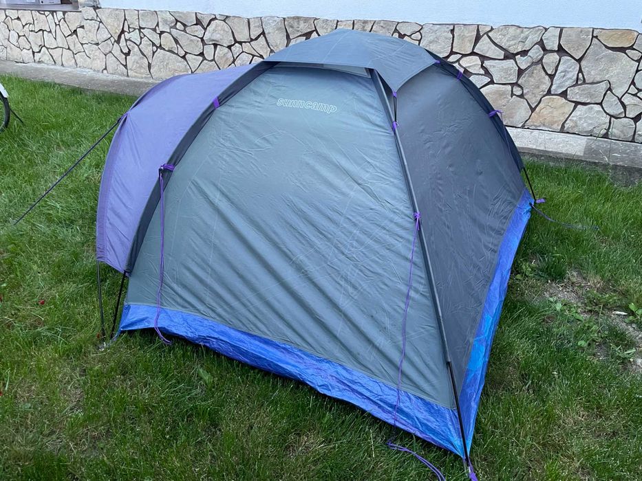 Cort pentru doua persoane