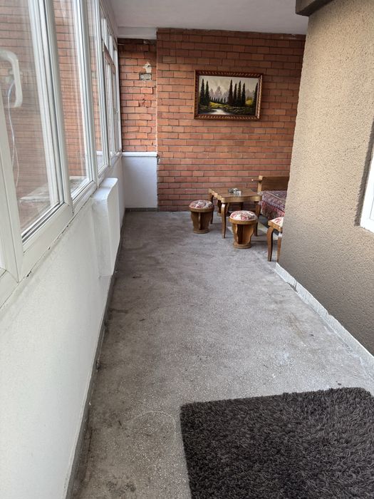 Inchiriez apartament 3 camere zona 1 Mai Facultatea de Medicina