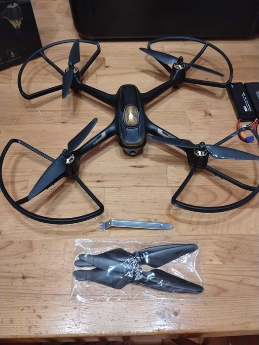 Drona Hubsan H501S