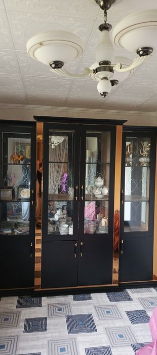 Mebel Komplekt deyarli yangi