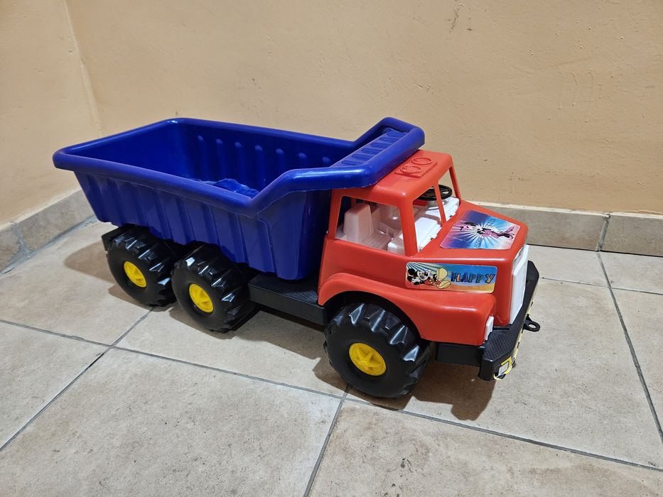 Большой грузовик детский