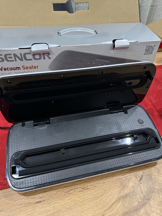 Вакуум машина SENCOR