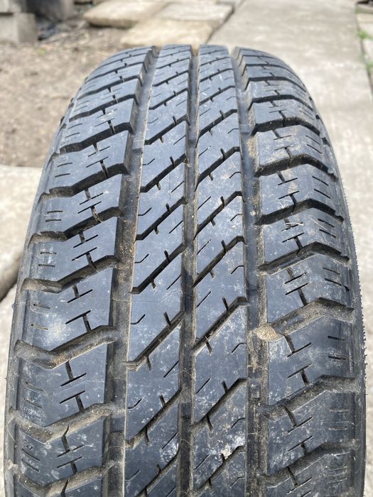 Vand 2 anvelope 185 60 R14, iarna si vara