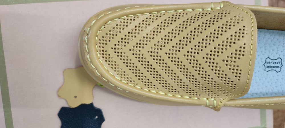Затворени обувки Zapatos