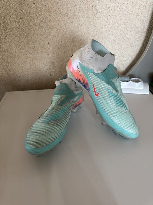 Бутонки phantom.