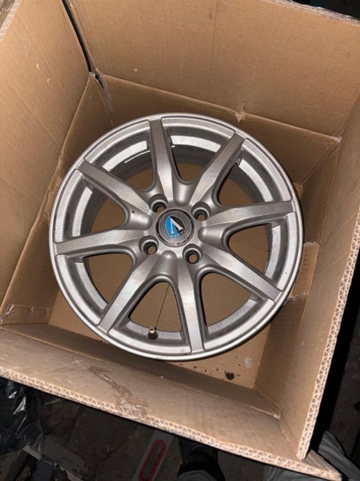 Продам диски комплект