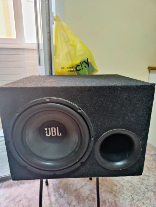 Сабвуфер jbl jbl