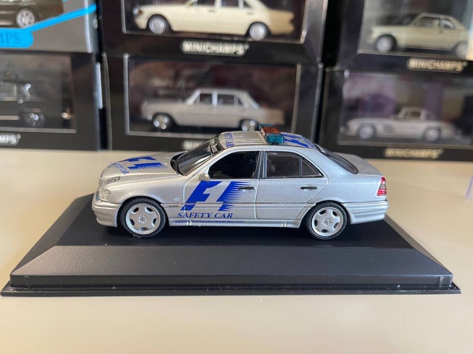 Macheta Mercedes  Amg C36 1:43 Minichamps