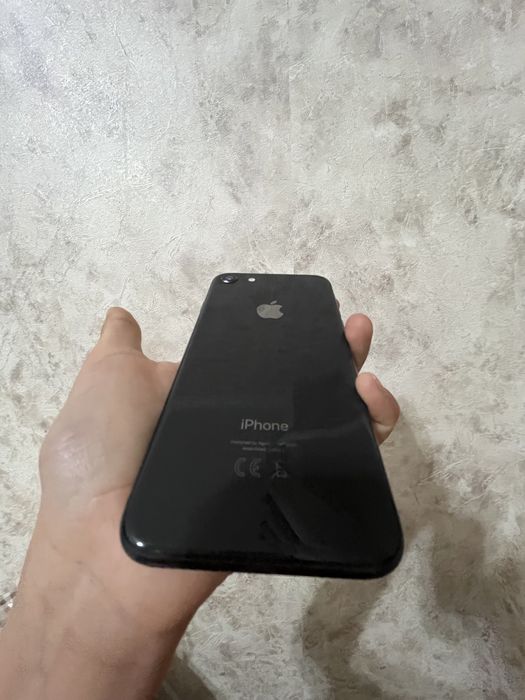Продам айфон 8 в идеальном состояний