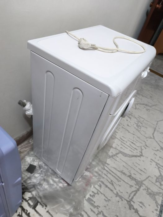 Стиральная машина indesit