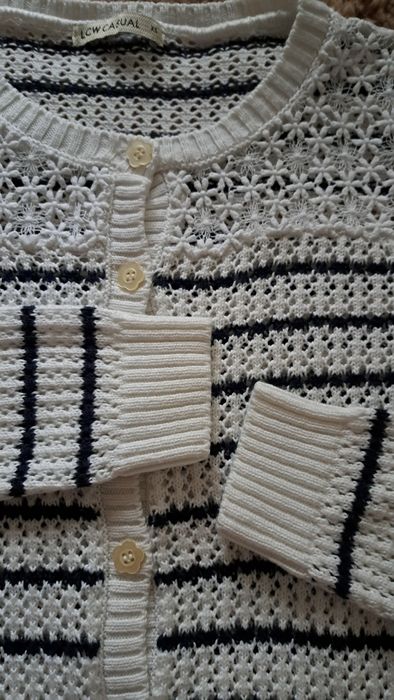 Cardigan cu dungi marimea XS