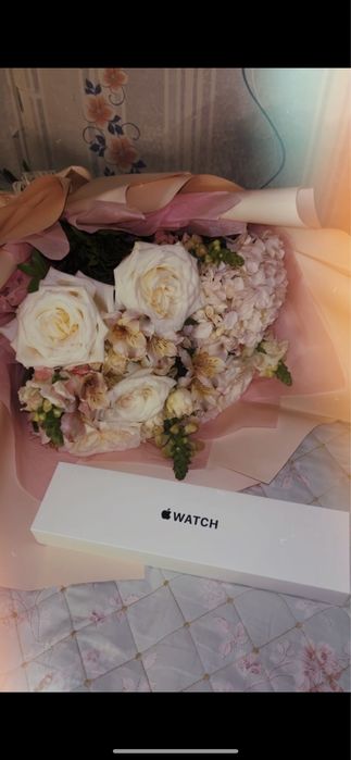 Продам Эпл вотч se