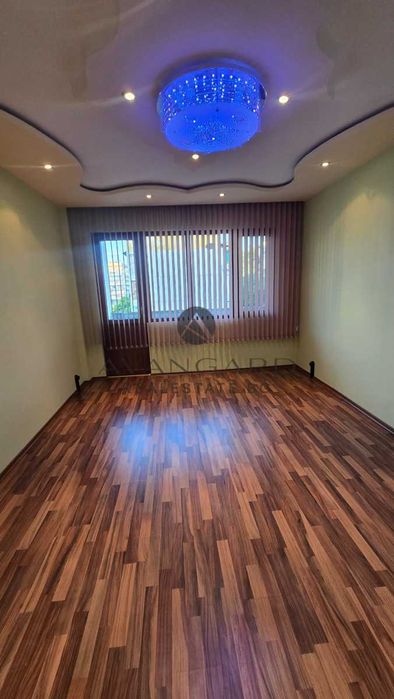 Продава се Двустаен апартамент в Пловдив, Изгрев - 75 кв.м за 1048 €/кв.м - Снимка #4