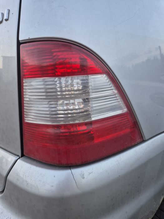 Ляв десен стоп Мерцедес МЛ W163 стопове Mercedes ML W163