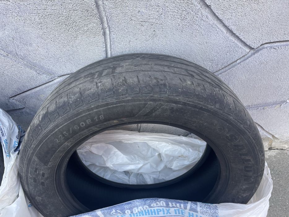 225/60/18 шины продам