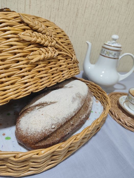 Плетёная хлебница