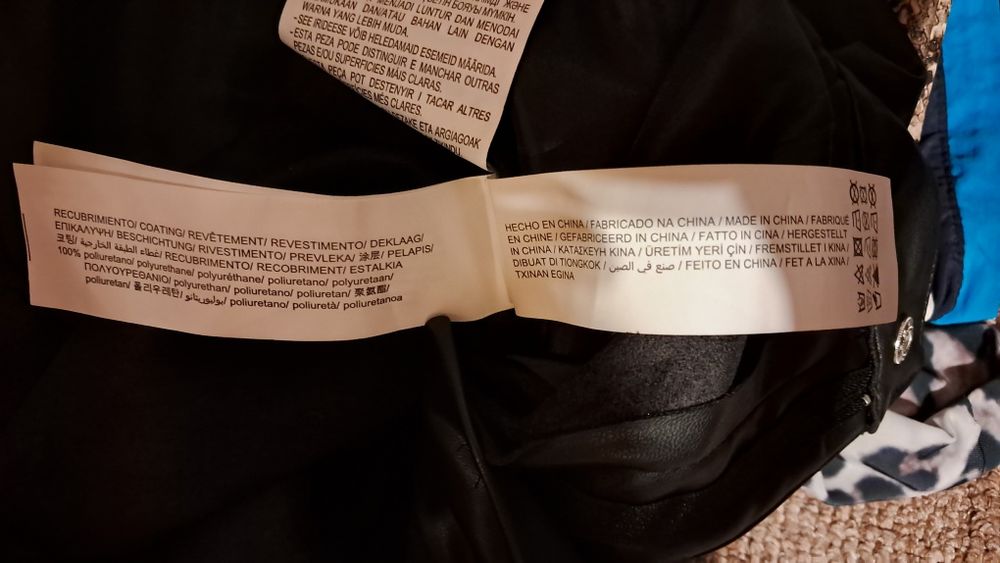 Pantaloni petite Bershka