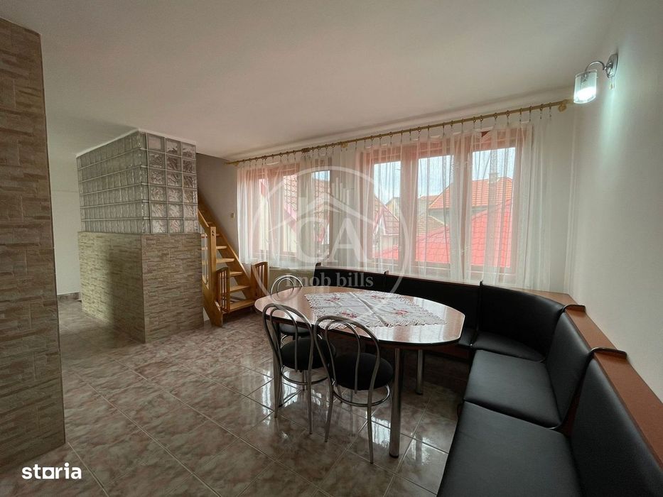 Casa de vânzare cu 8 camere de tip P+E+M in zona Rogerius, Oradea