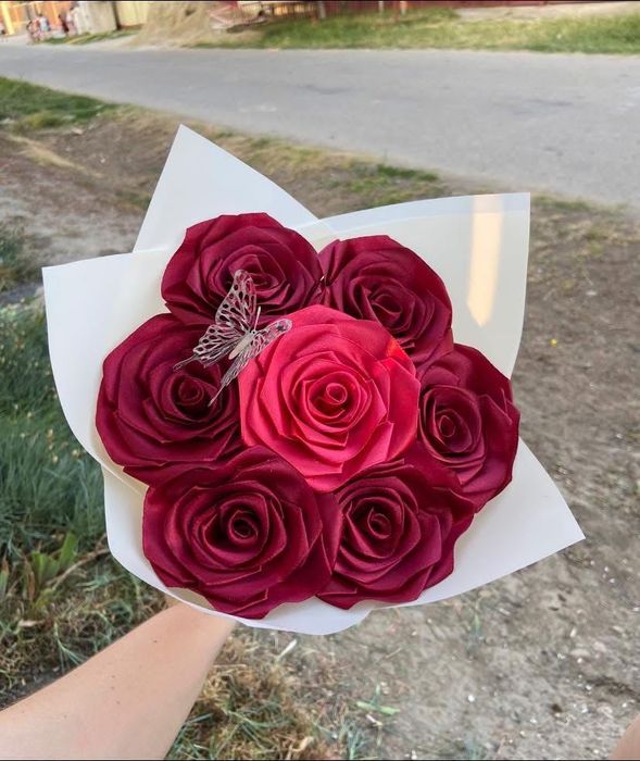 Petale pentru trandafiri de satin