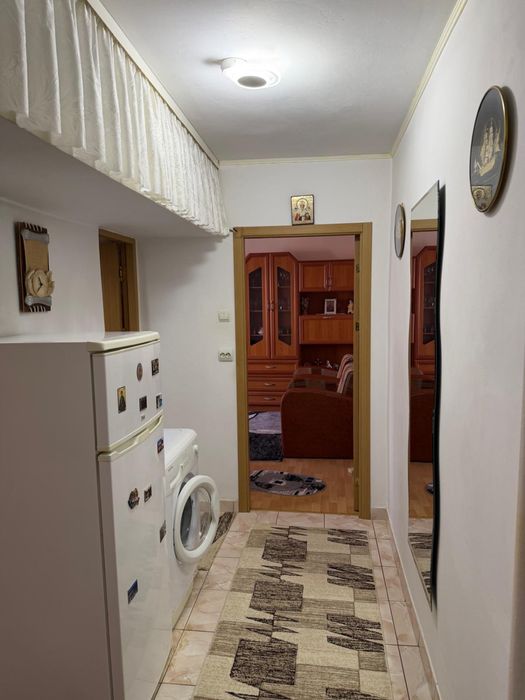 De inchiriat apartament 2 camere