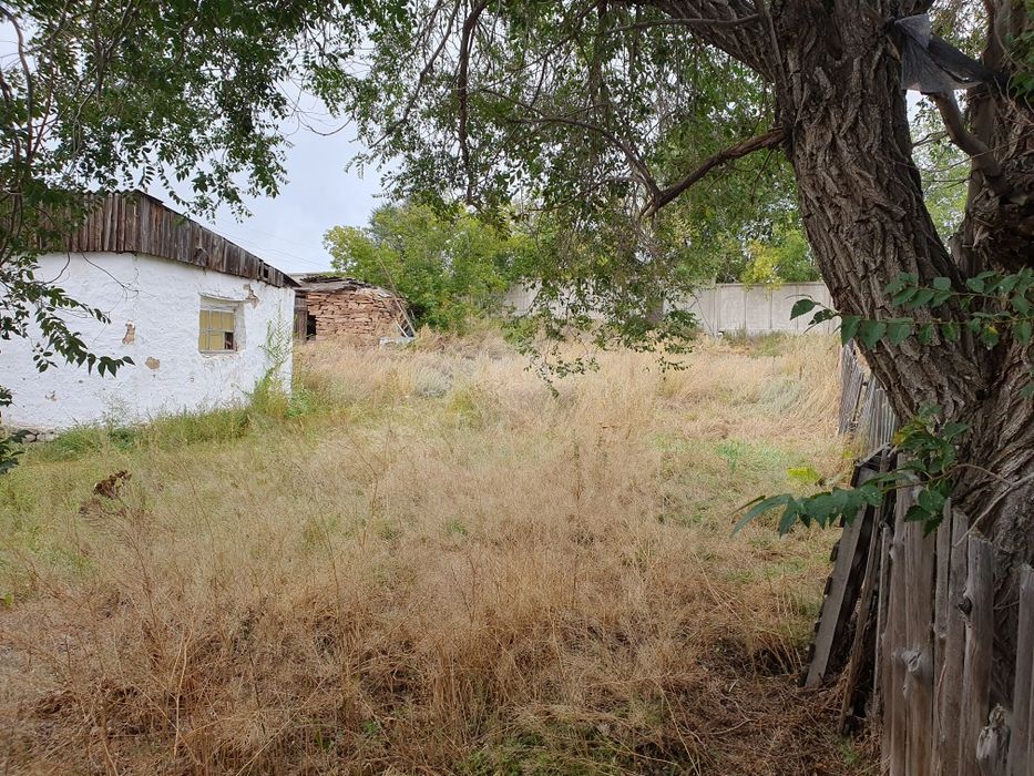 Дом с земельным участком