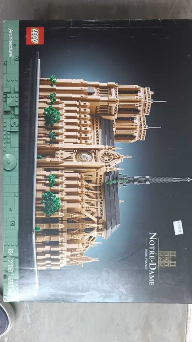 Vând seturi LEGO sigilate –, Jazz Club, Notre-Dame