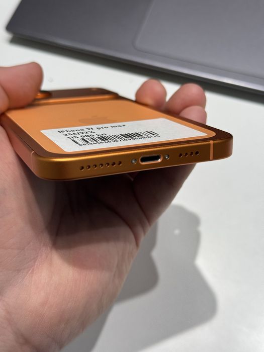 Iphone 17pro max внутри ХсМакс