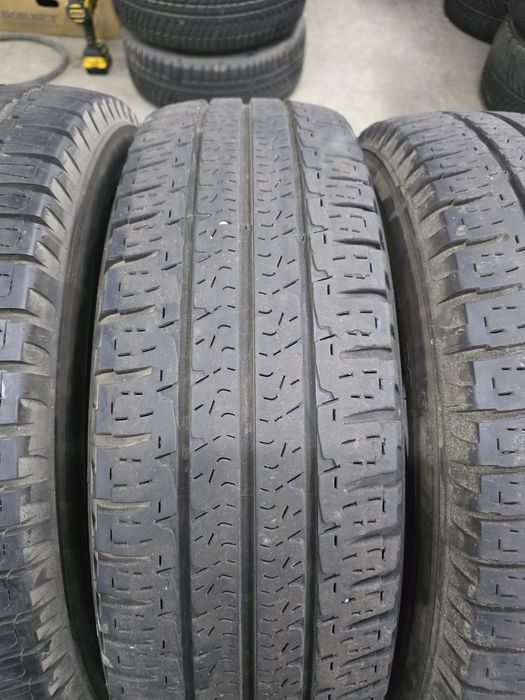 4 Броя Бусови Гуми 225/75/16C Michelin