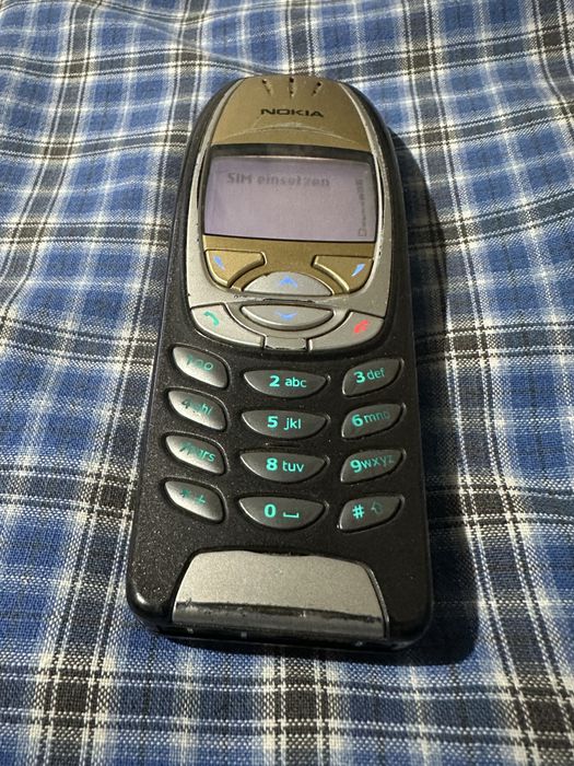 Продавам Nokia 6310i