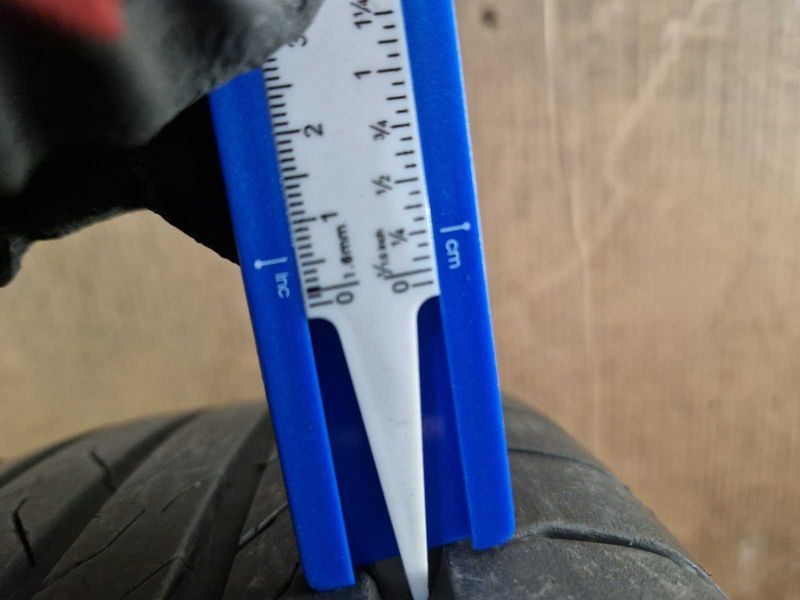 2 Continental R17 215/60
летни гуми
DOT0223